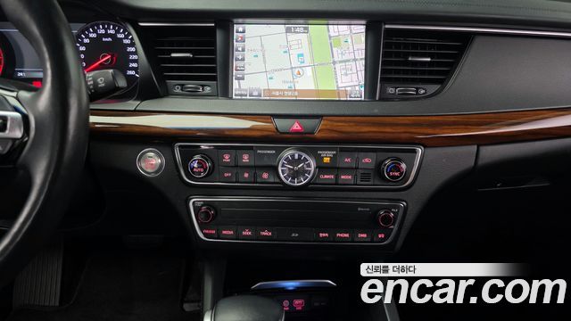 Kia K7 2017 — photo 17