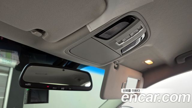 Kia K7 2017 — photo 18