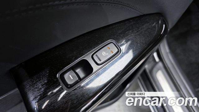 Kia K7 2017 — photo 19