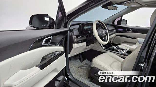 Kia Canival 2021 — photo 11