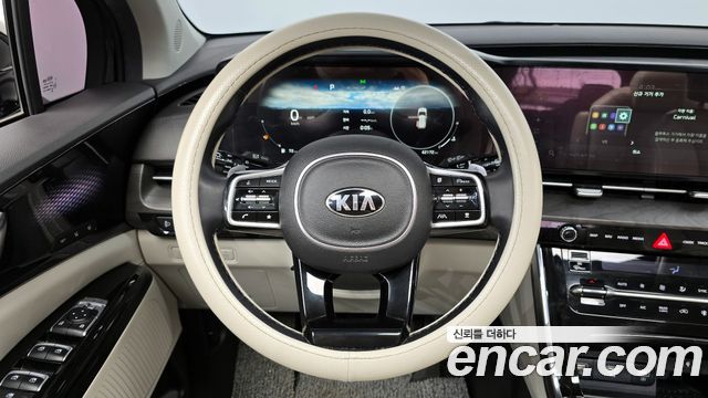 Kia Canival 2021 — photo 13