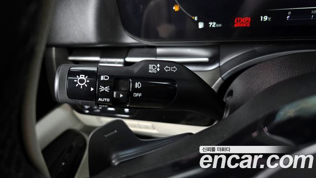 Kia Canival 2021 — photo 18