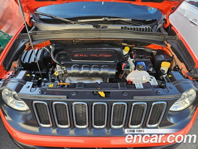 Jeep Renegade 2017 — photo 7