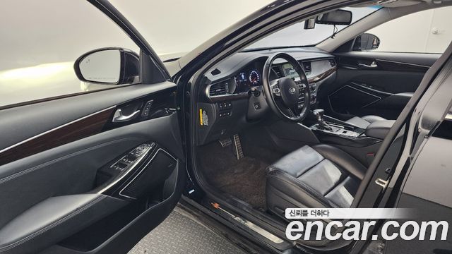 Kia K7 2018 — photo 10