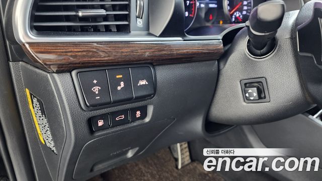 Kia K7 2018 — photo 14
