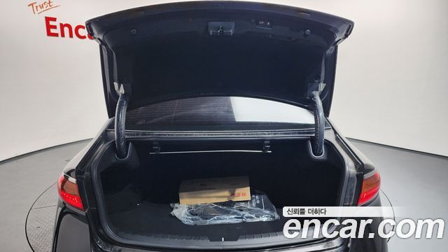Kia K7 2018 — photo 20