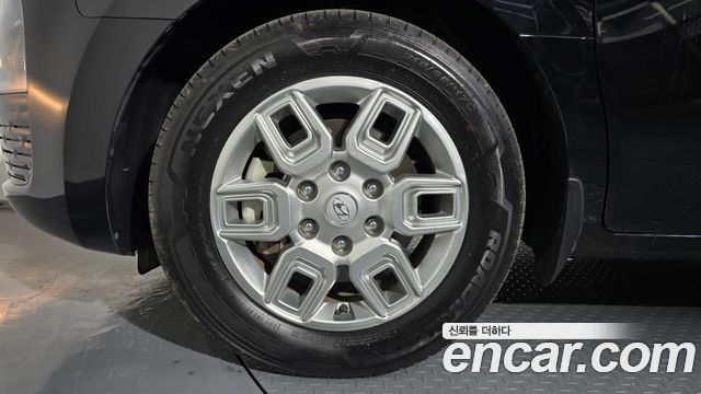 Hyundai Staria 2023 — photo 5