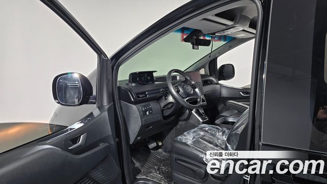 Hyundai Staria 2023 — photo 10