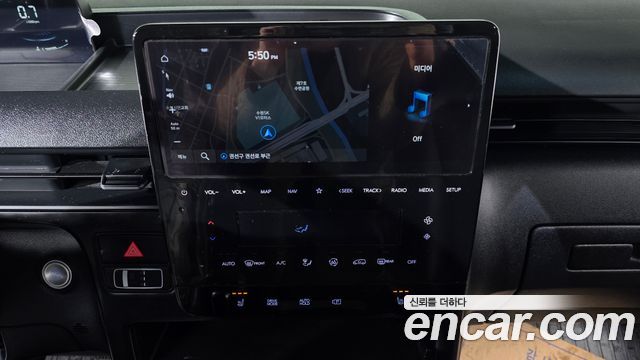 Hyundai Staria 2023 — photo 14