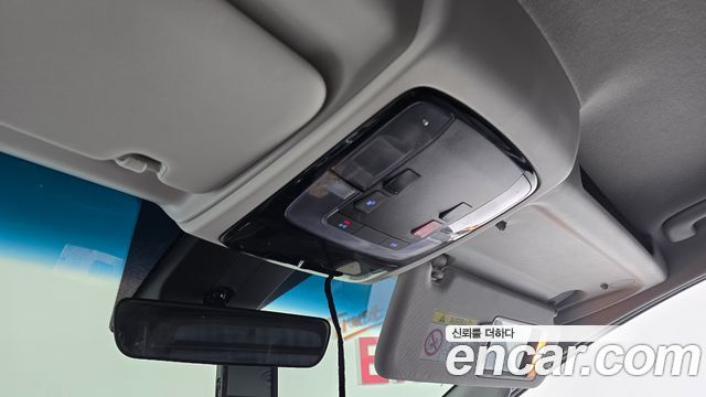 Hyundai Staria 2023 — photo 19