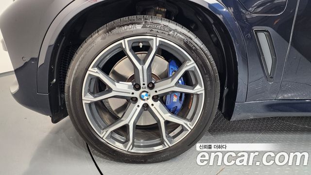 BMW X5 2021 — photo 5
