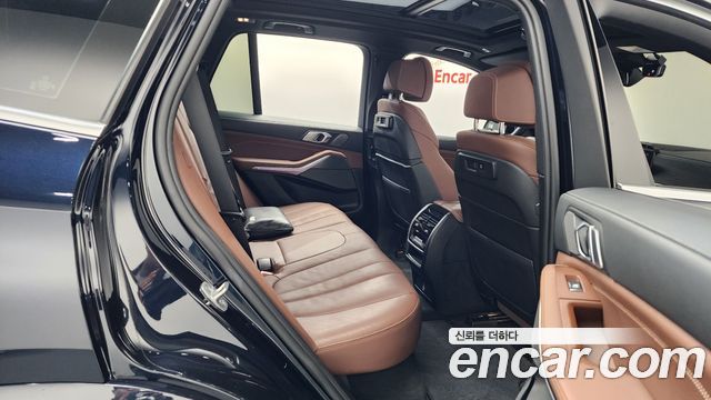 BMW X5 2021 — photo 12