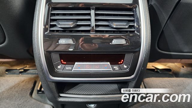 BMW X5 2021 — photo 19