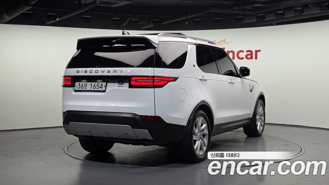 Land Rover Discovery 2019 — photo 2