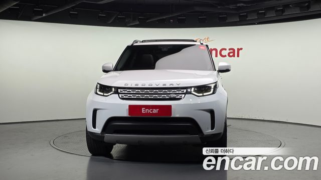 Land Rover Discovery 2019 — photo 3