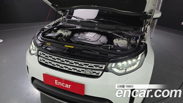 Land Rover Discovery 2019 — photo 6