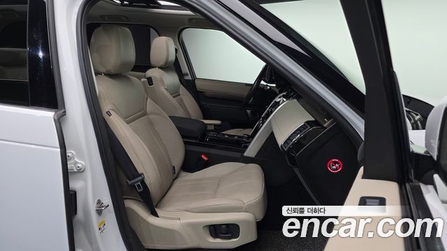 Land Rover Discovery 2019 — photo 10