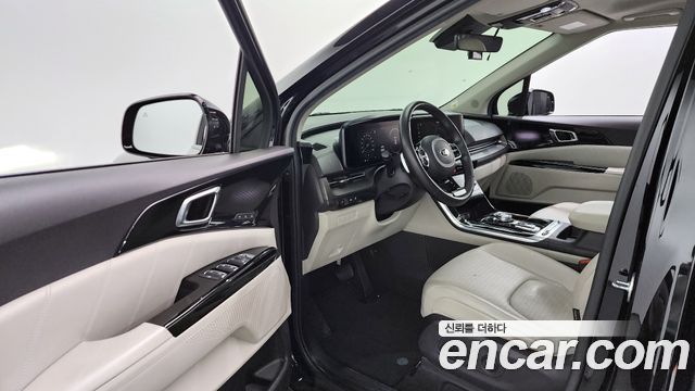 Kia Canival 2021 — photo 10