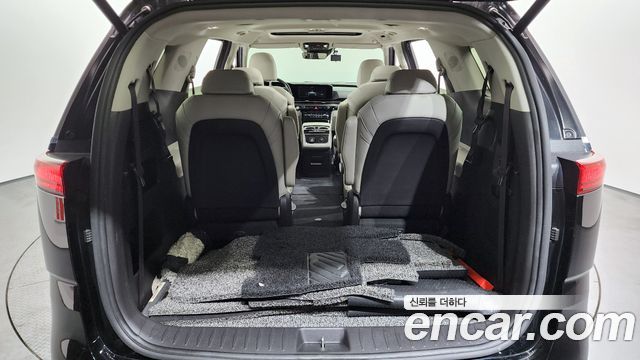 Kia Canival 2021 — photo 20