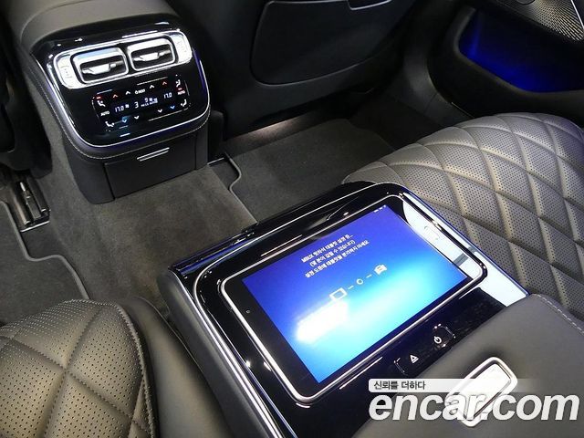 Mercedes-Benz S-Class 2022 — photo 8