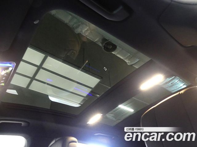 Mercedes-Benz S-Class 2022 — photo 9