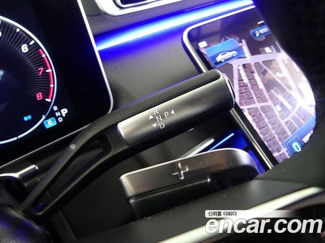 Mercedes-Benz S-Class 2022 — photo 16