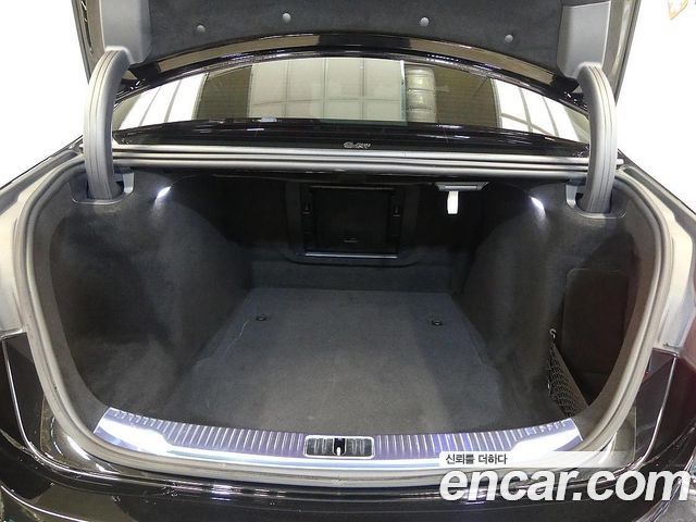 Mercedes-Benz S-Class 2022 — photo 19