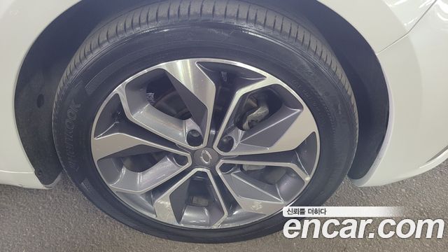Renault Korea SM6 2020 — photo 20