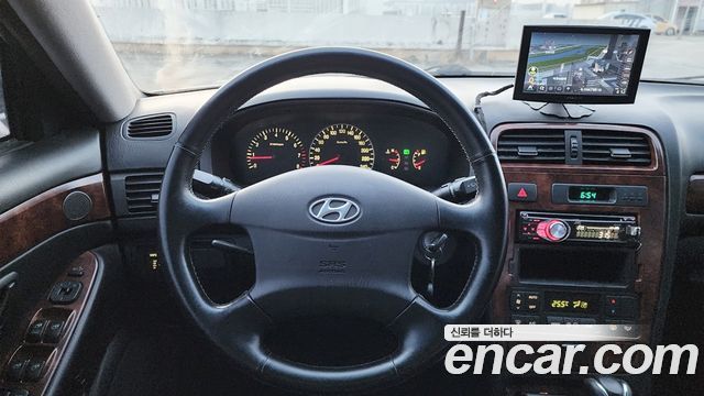 Hyundai Grandeur 2004 — photo 11