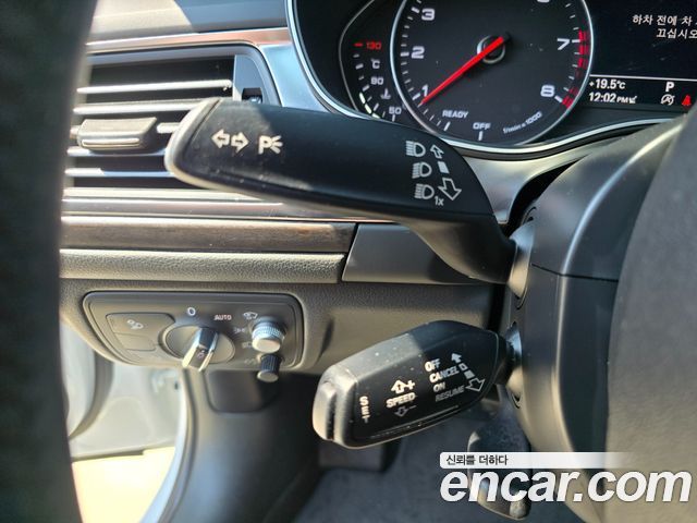 Audi A6 2018 — photo 12