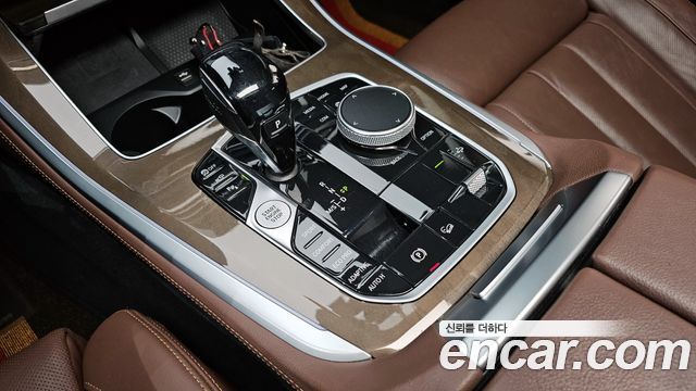 BMW X5 2021 — photo 9