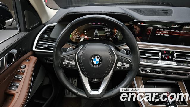 BMW X5 2021 — photo 13