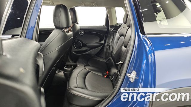 Mini Cooper 2018 — photo 12