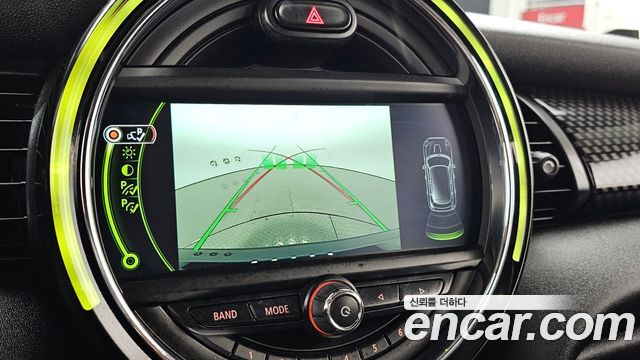 Mini Cooper 2018 — photo 15