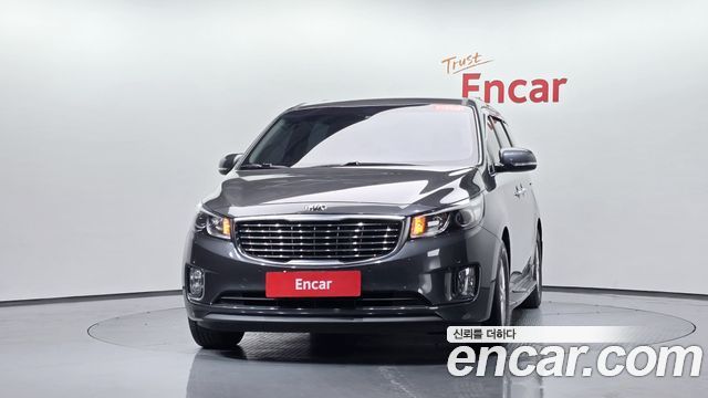 Kia Canival 2018 — photo 3