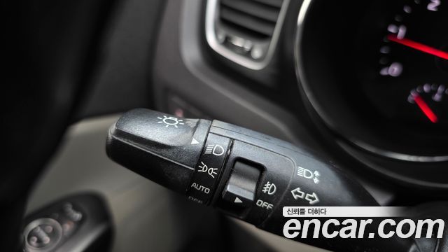 Kia Canival 2018 — photo 17