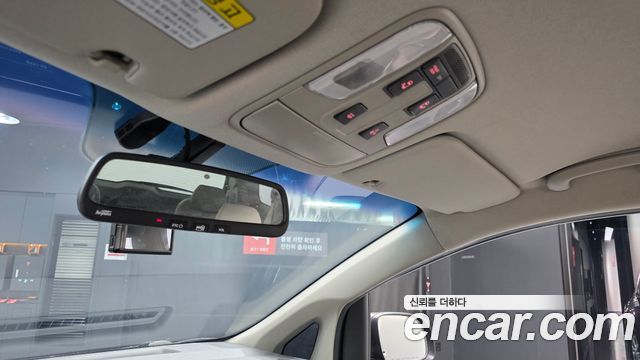 Kia Canival 2018 — photo 18