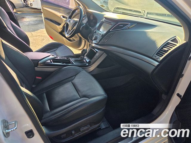 Hyundai i40 2014 — photo 10