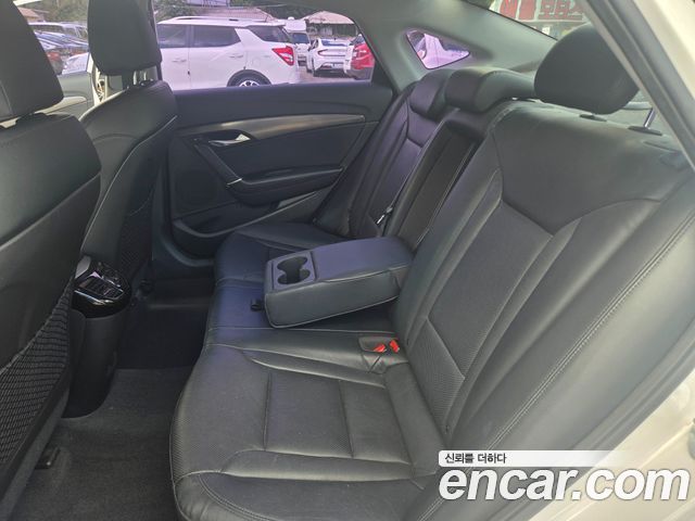 Hyundai i40 2014 — photo 12
