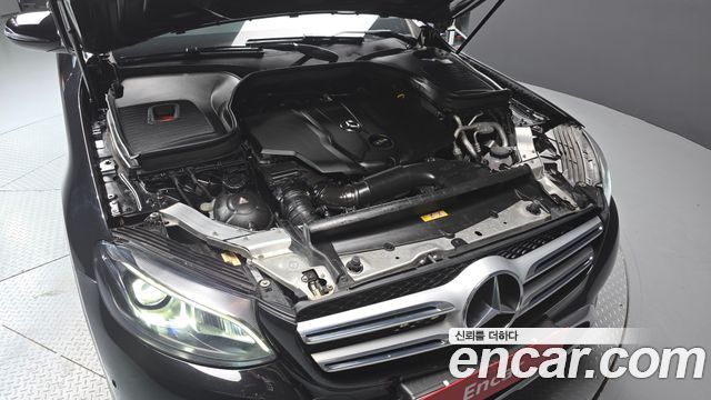 Mercedes-Benz GLC-Class 2017 — photo 6