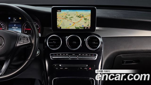 Mercedes-Benz GLC-Class 2017 — photo 13