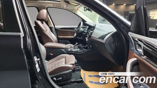 BMW X3 2018 — photo 10
