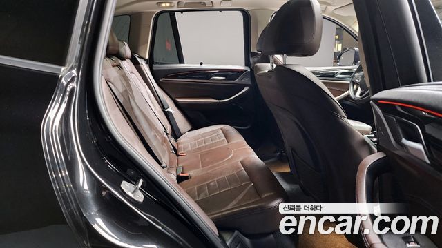 BMW X3 2018 — photo 12