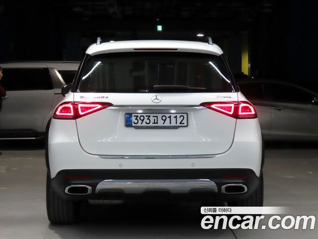 Mercedes-Benz GLE-Class 2022 — photo 4