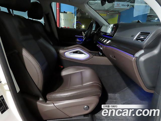Mercedes-Benz GLE-Class 2022 — photo 11