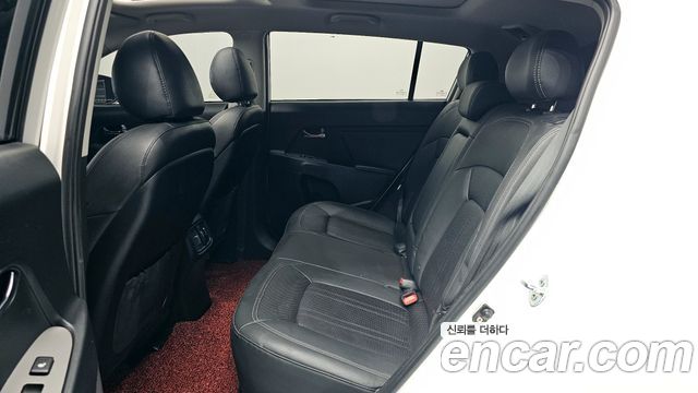 Kia Sportage 2015 — photo 18