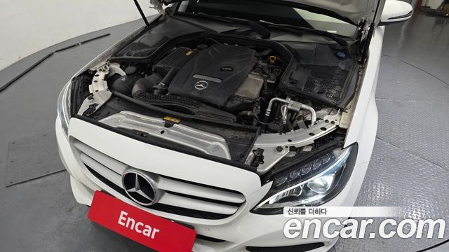 Mercedes-Benz C-Class 2017 — photo 6