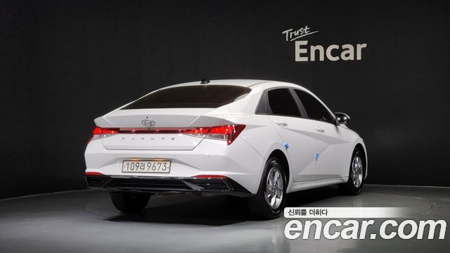 Hyundai AVANTE 2023 — photo 2
