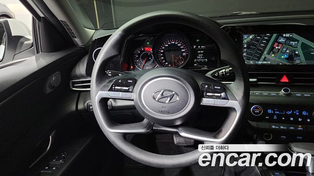 Hyundai AVANTE 2023 — photo 19