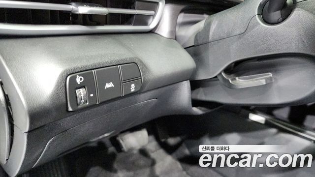 Hyundai AVANTE 2023 — photo 22